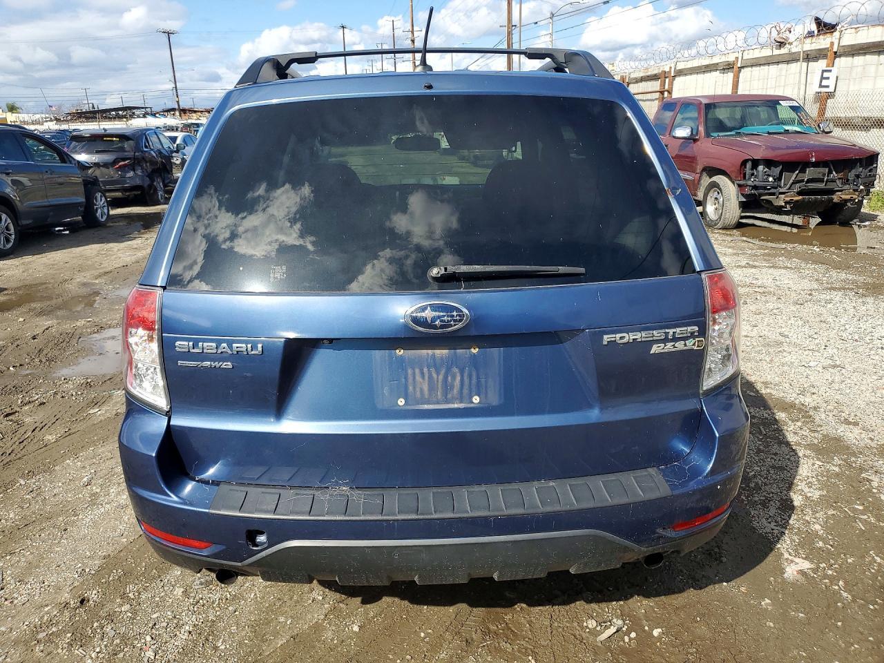 2011 Subaru Forester 2.5X Premium - Фото 6