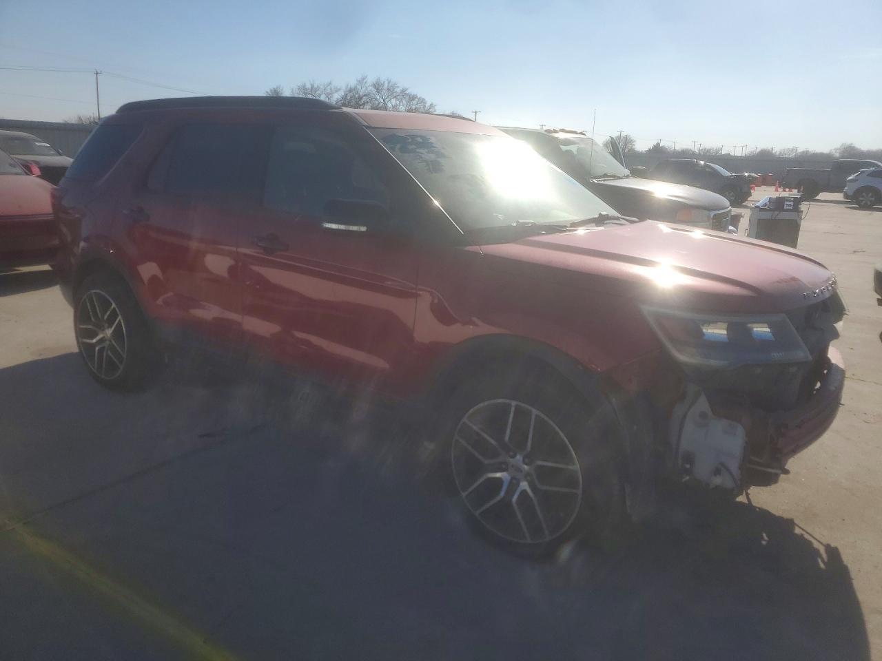 2016 Ford Explorer Sport - Фото 4