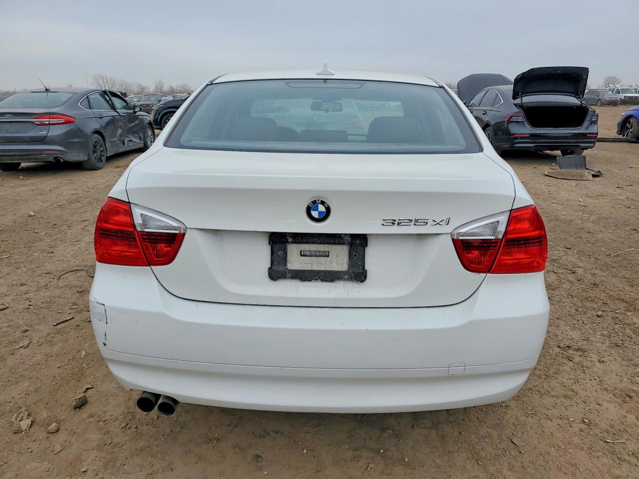 2006 BMW 325 Xi - Image 6