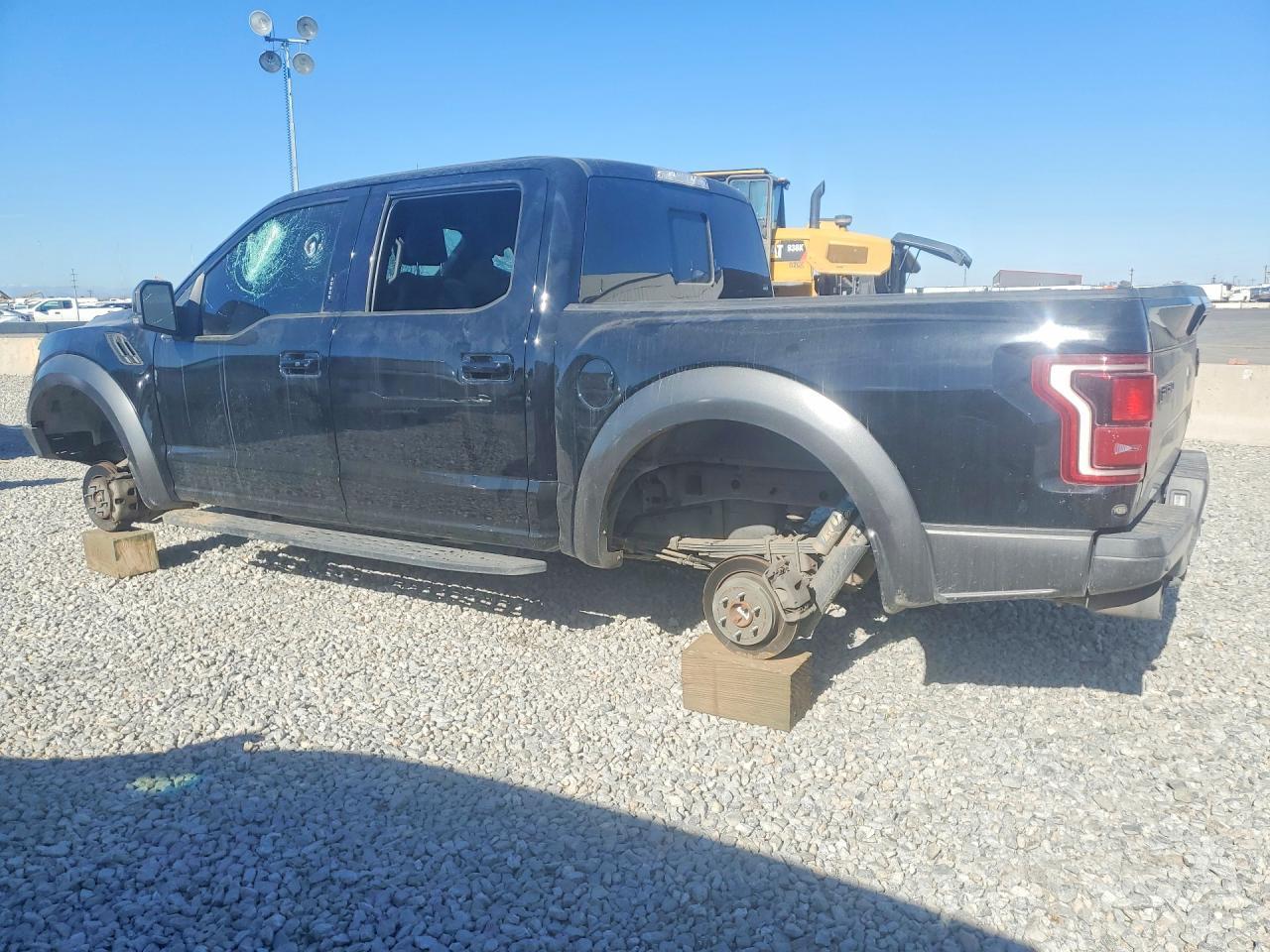 2017 Ford F150 Raptor - Image 2