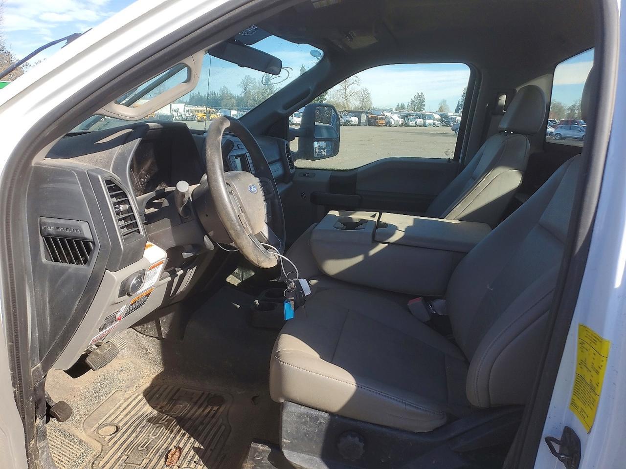 2019 Ford F550 Bucket Truck - Фото 7