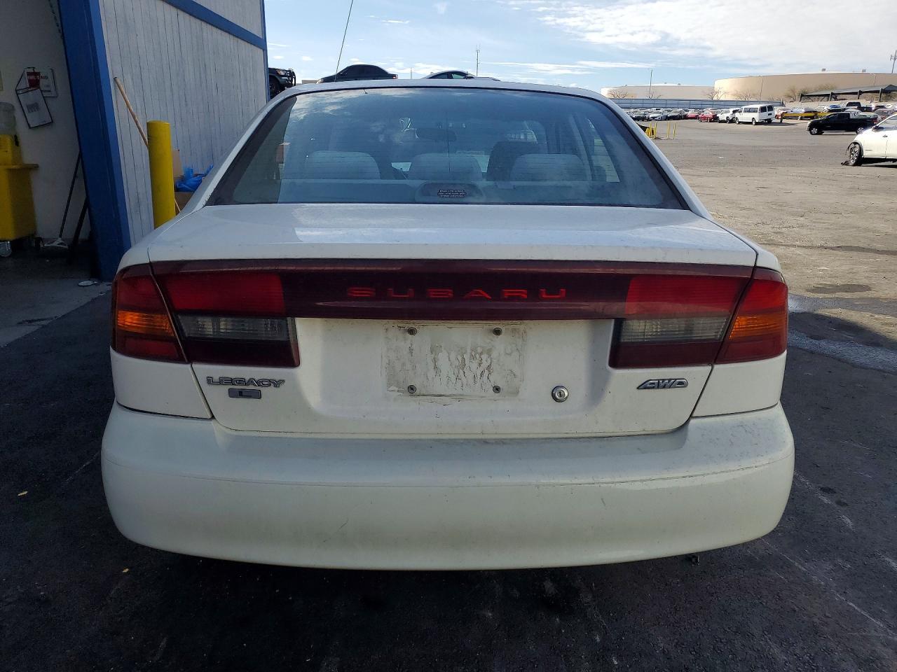 2001 Subaru Legacy L - Image 6