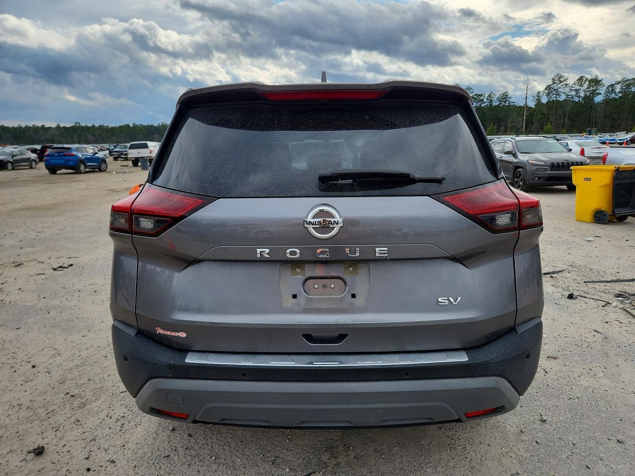 2021 Nissan Rogue Sv - Image 6