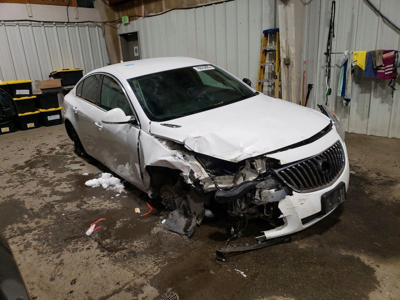 2012 Buick Regal - Image 4