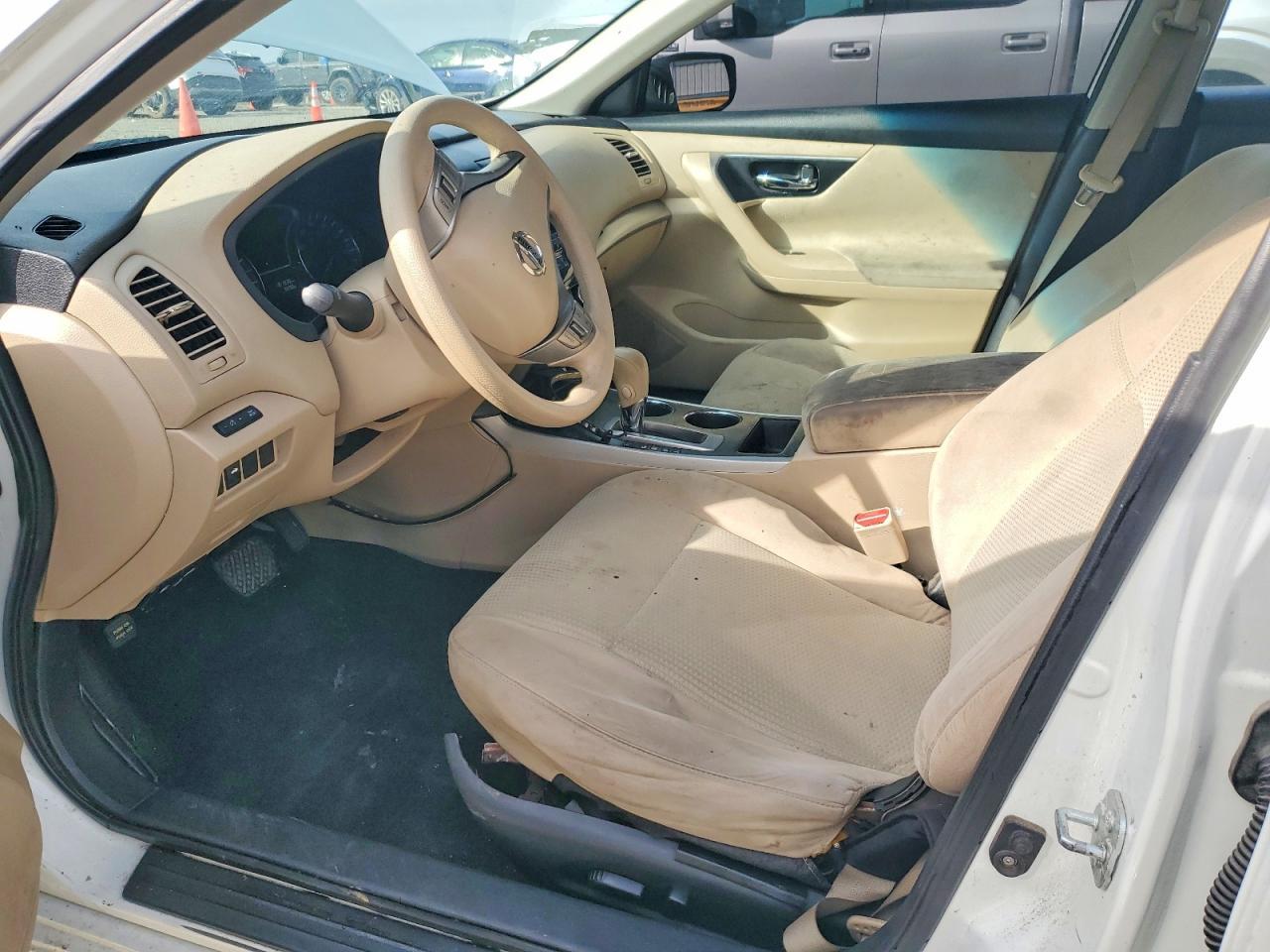 2015 Nissan Altima 2.5 - Image 7