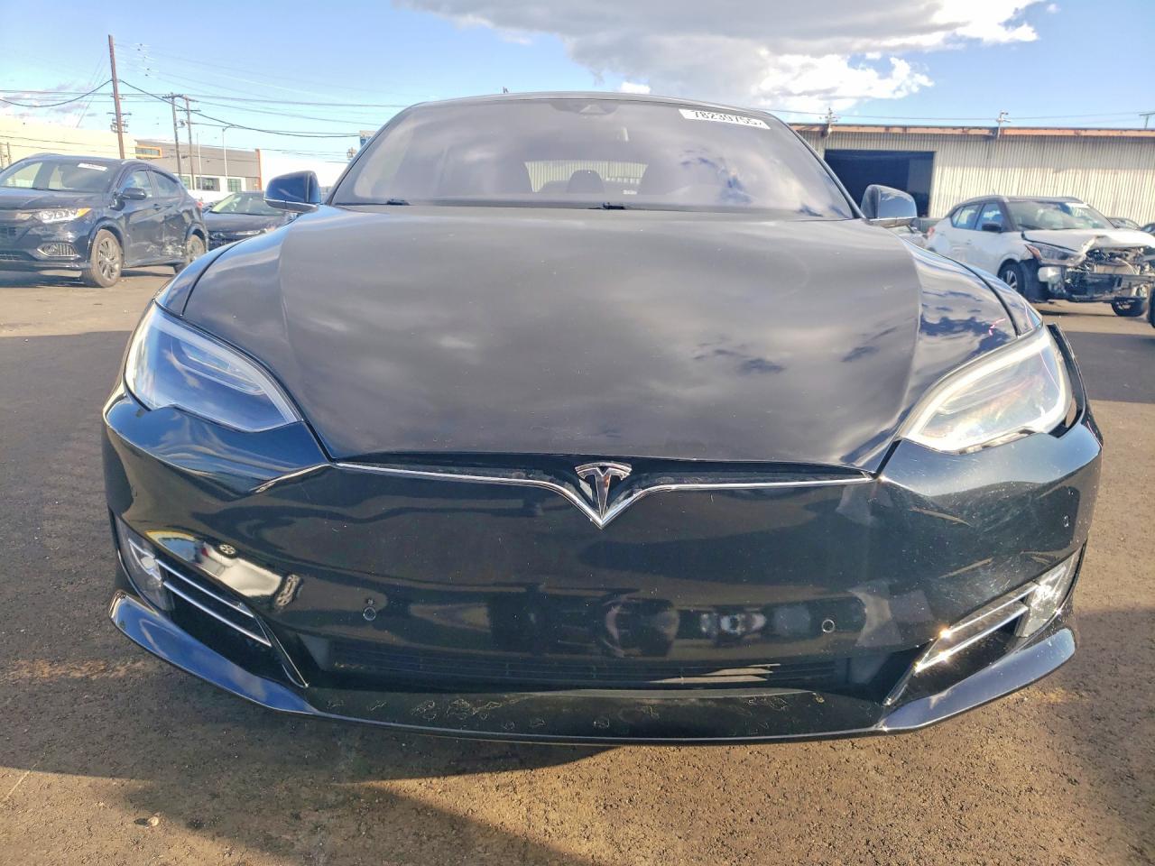 2016 Tesla Model S - Image 5