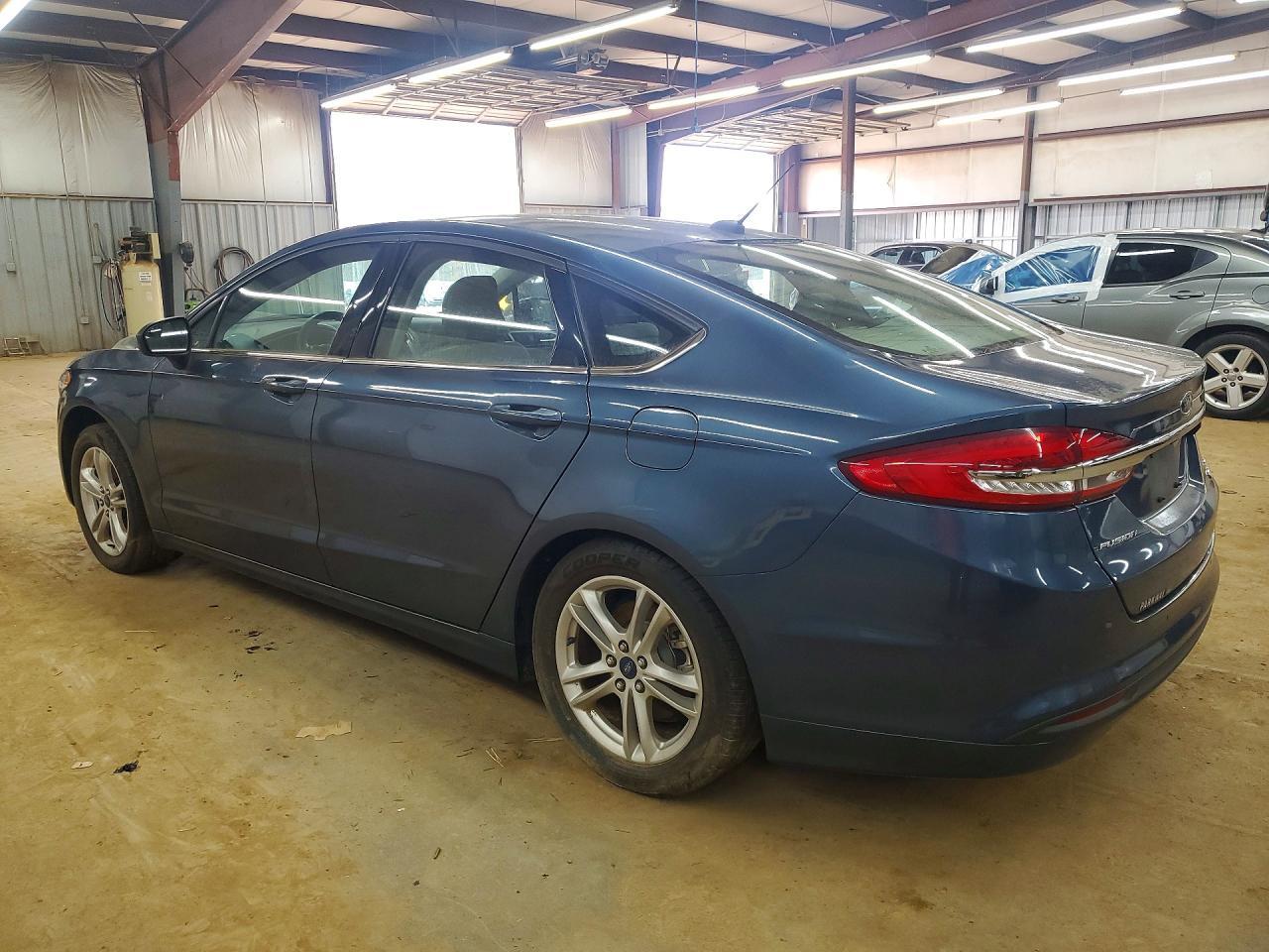 2018 Ford Fusion Se - Фото 2
