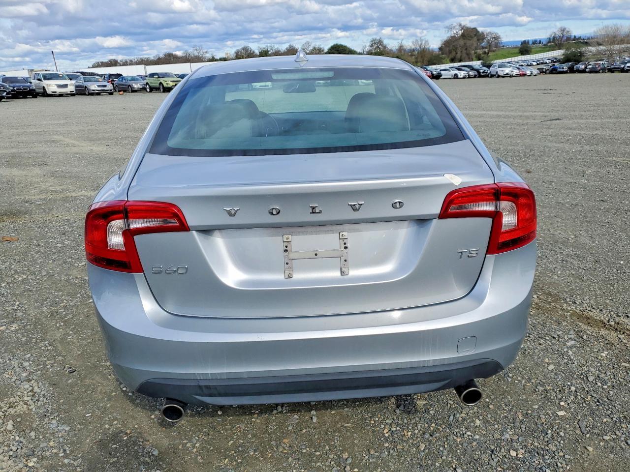 2013 Volvo S60 T5 - Image 6