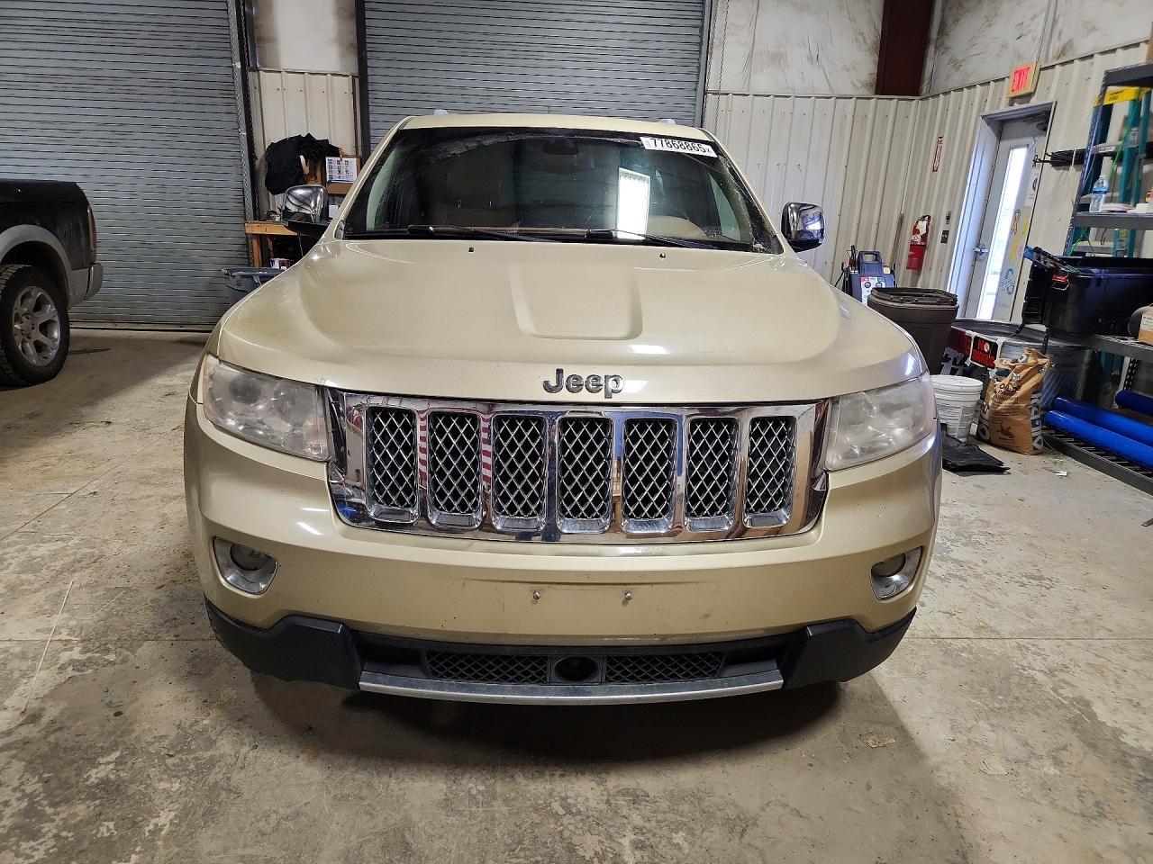 2011 Jeep Grand Cherokee Overland - Фото 5