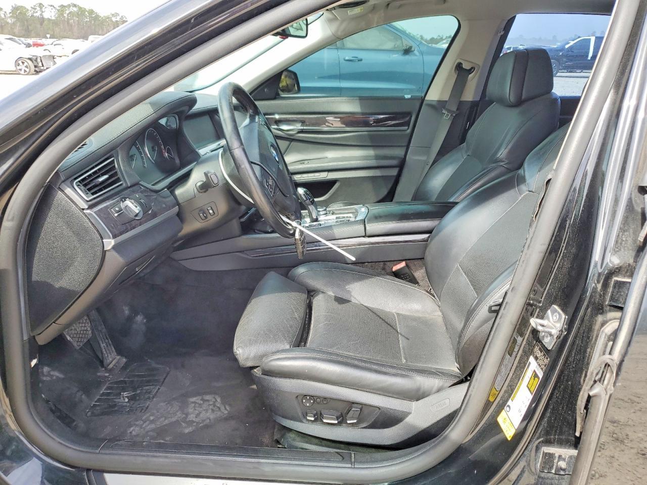 2010 BMW 750 Li - Фото 7