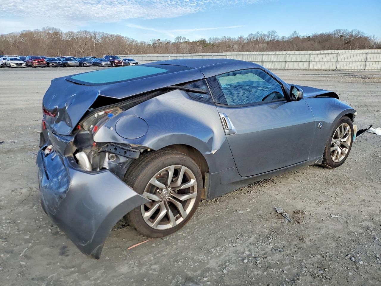 2014 Nissan 370Z Base - Фото 3