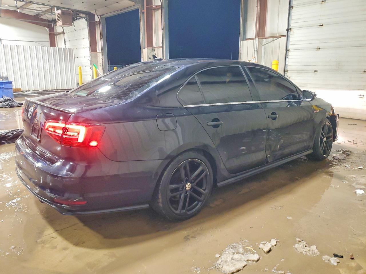 2017 Volkswagen Jetta Gli - Фото 3