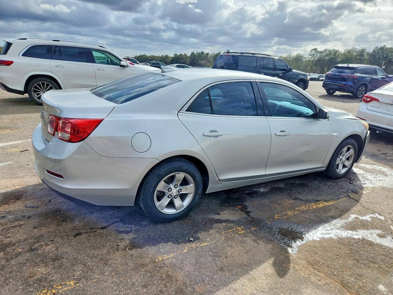 2016 Chevrolet Malibu Limited Lt - Image 3