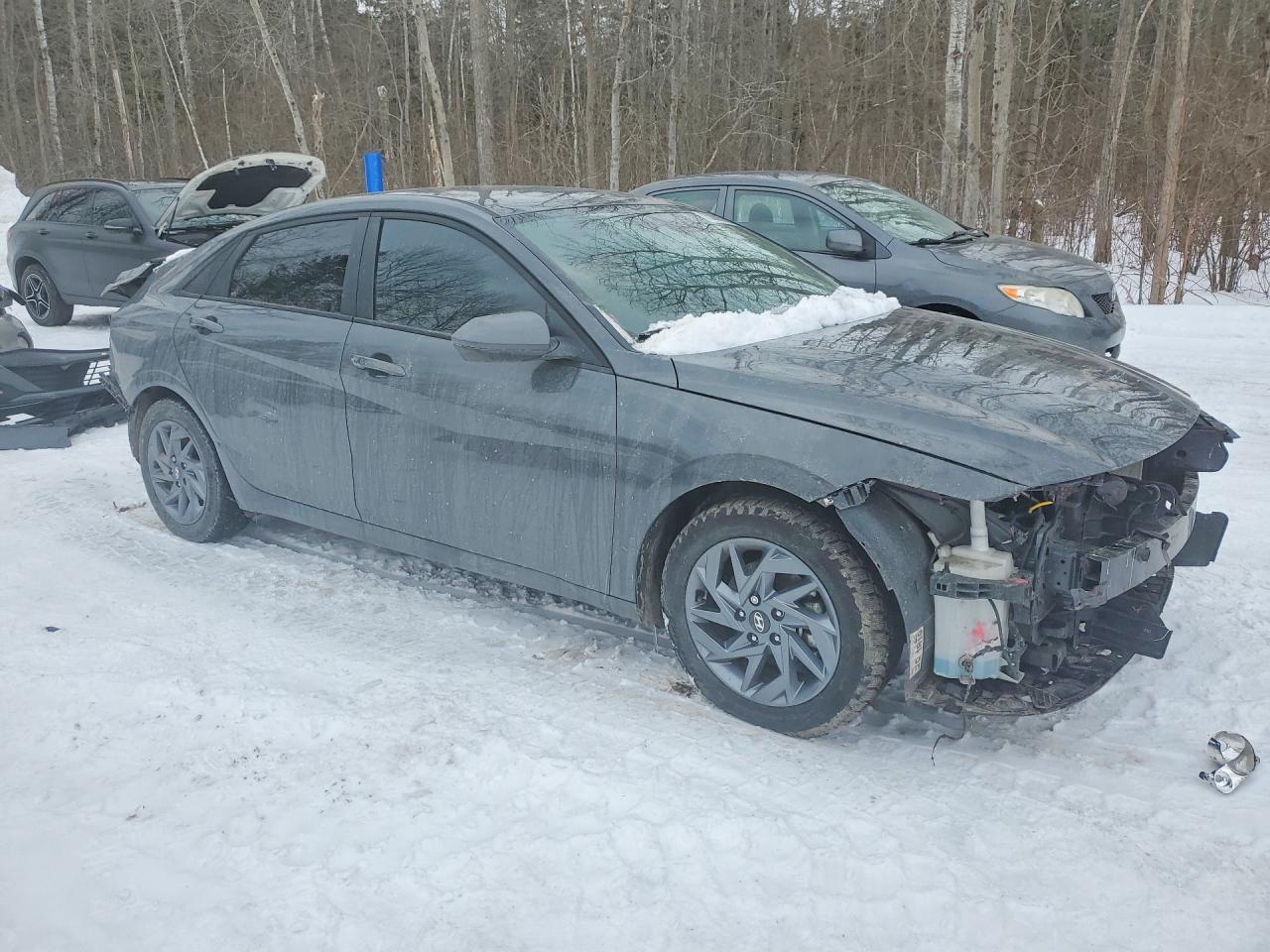 2025 Hyundai Elantra Sel Sport - Image 4