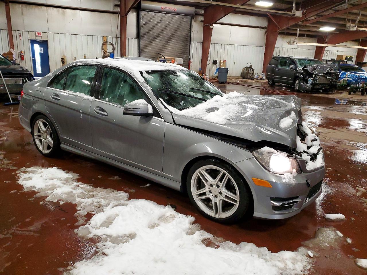 2014 Mercedes-Benz C 300 4Matic - Image 4