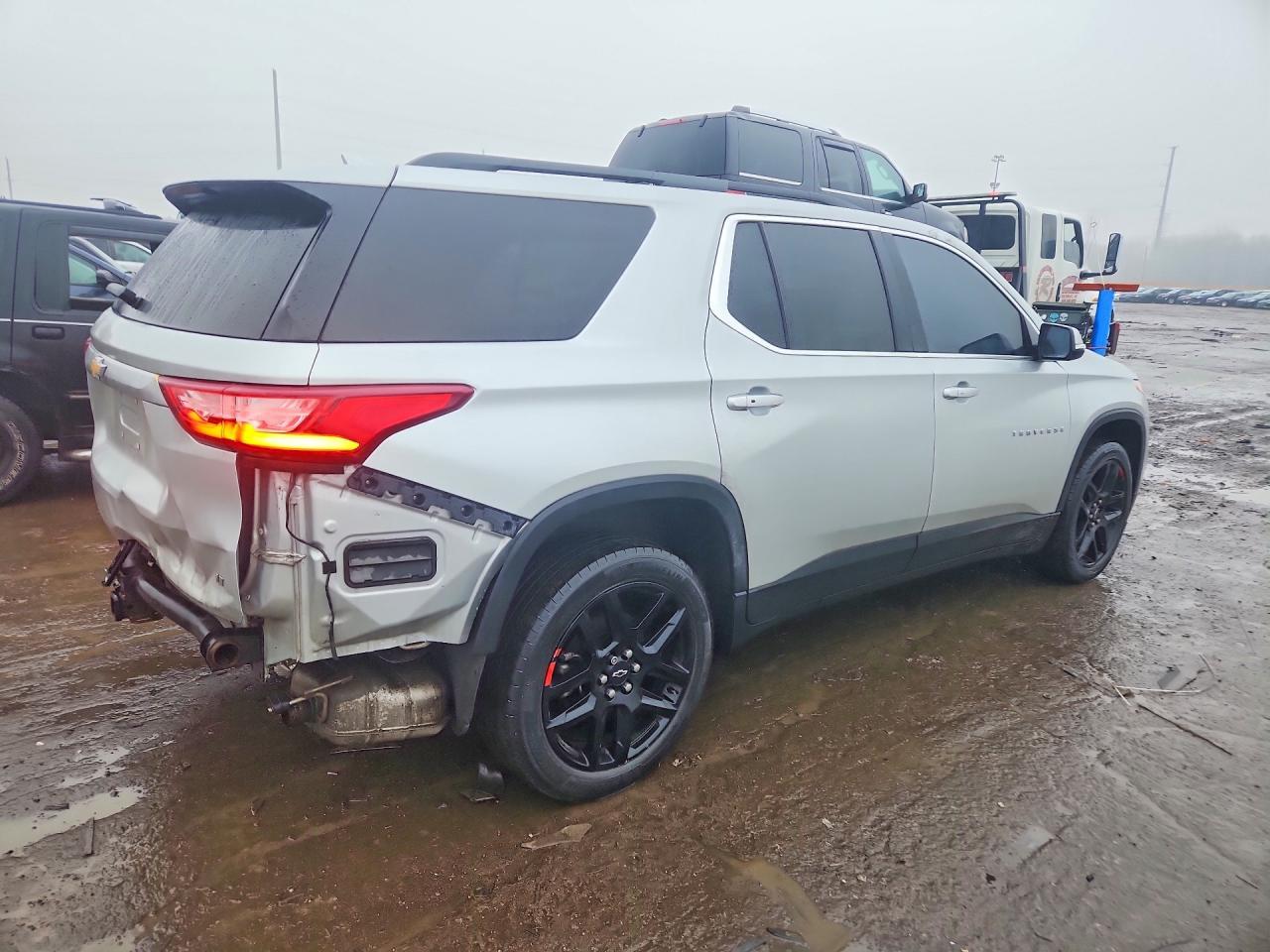 2019 Chevrolet Traverse Lt - Image 3
