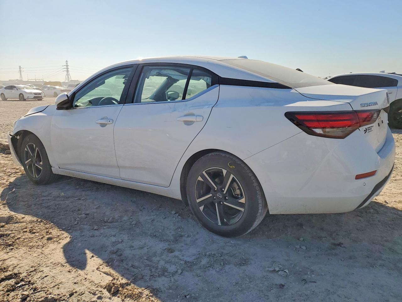 2025 Nissan Sentra Sv - Фото 2