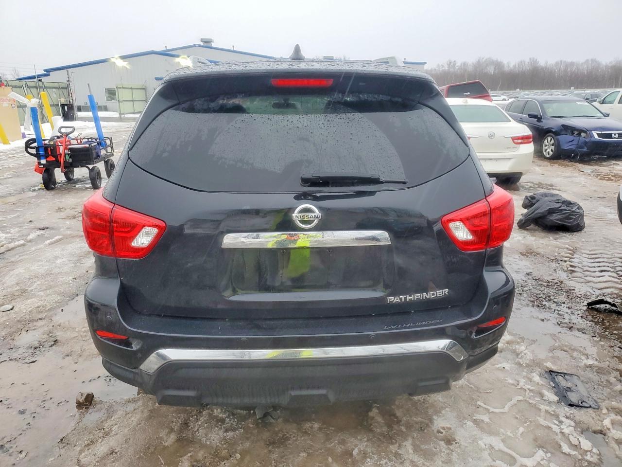 2019 Nissan Pathfinder S - Фото 6