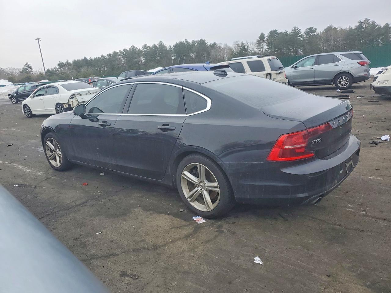 2018 Volvo S90 T5 Momentum - Фото 2