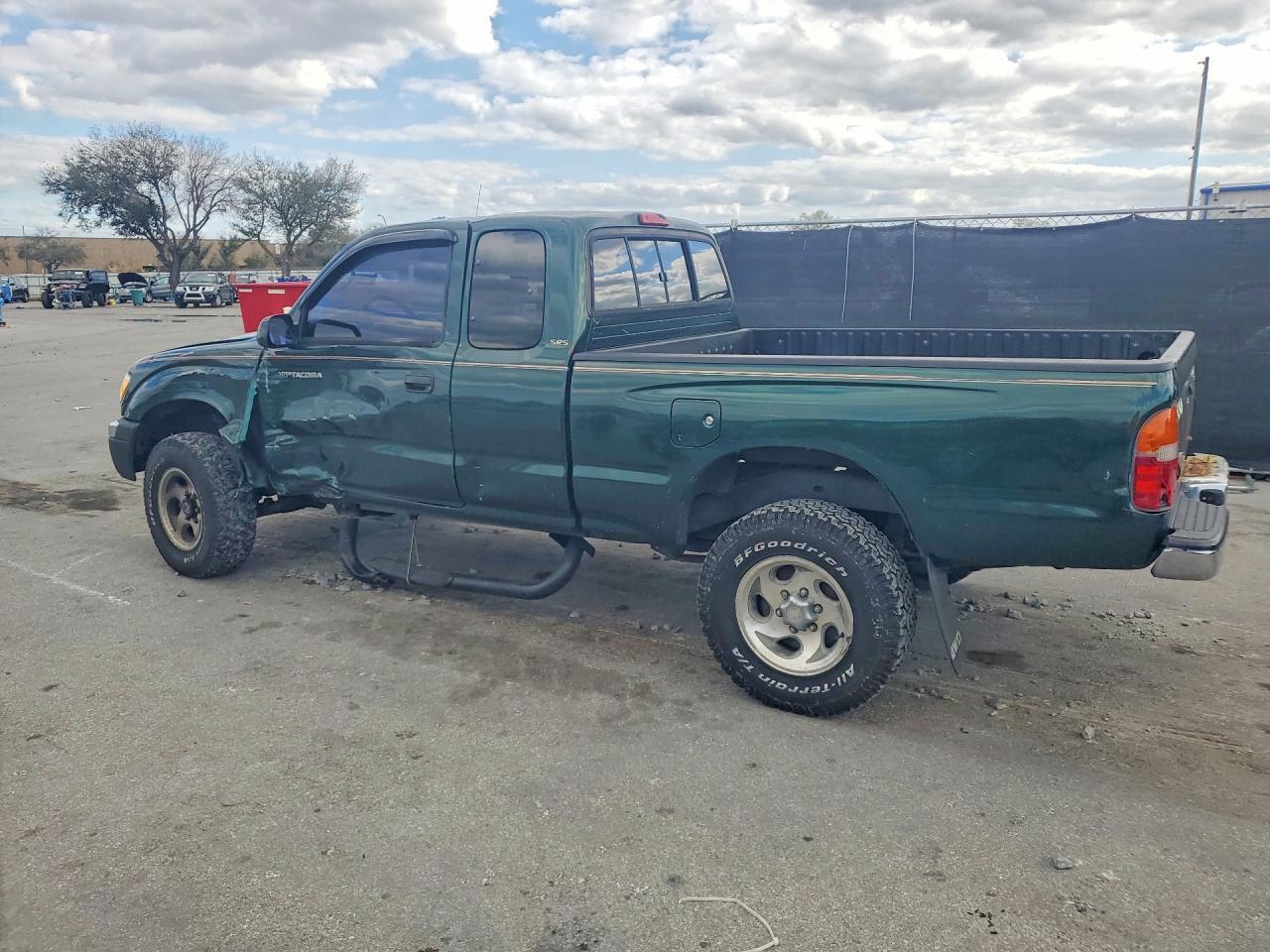 2000 Toyota Tacoma Xtracab - Фото 2
