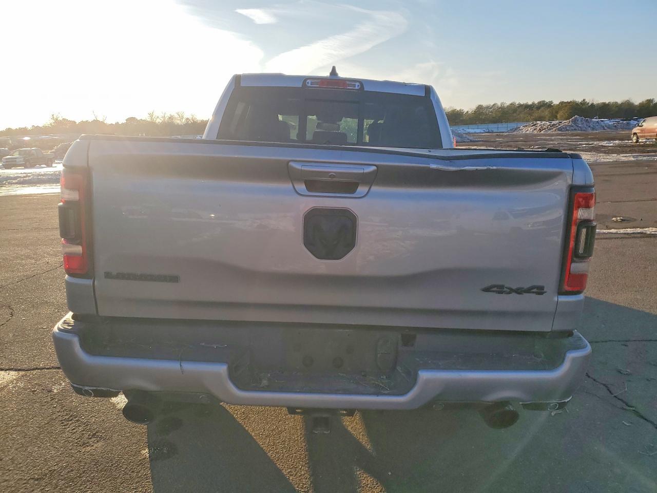 2020 Ram 1500 Laramie - Фото 6