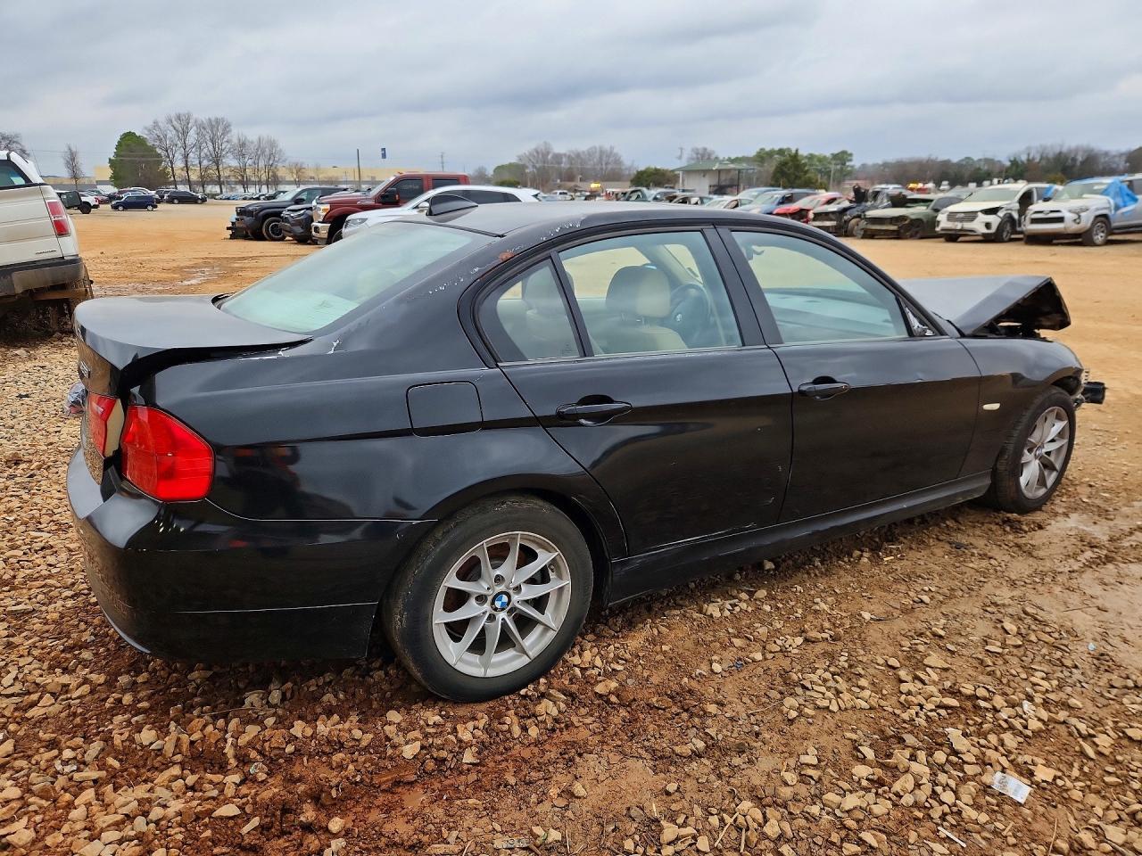 2009 BMW 328 I - Image 3