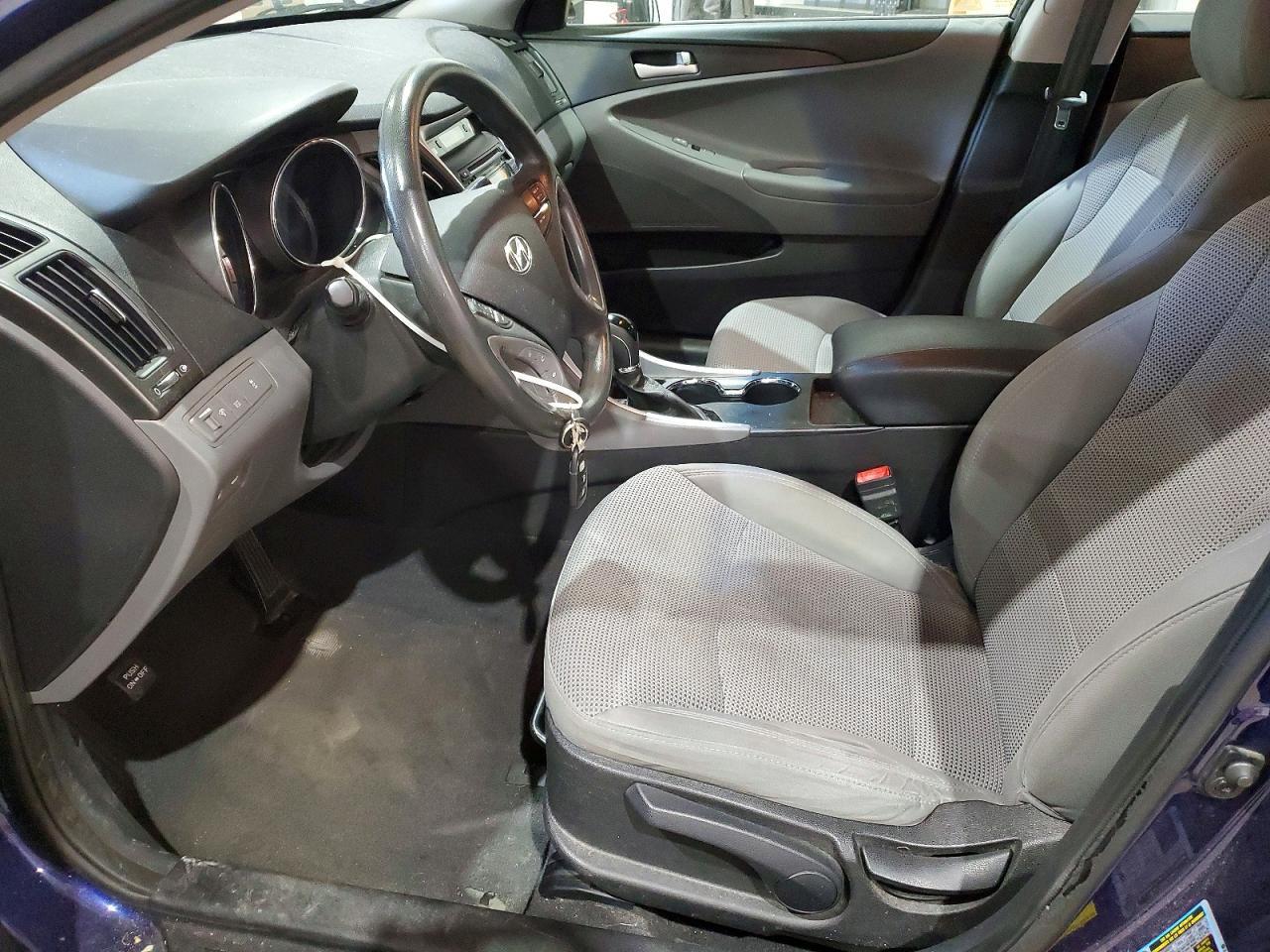 2013 Hyundai Sonata Gls - Image 7