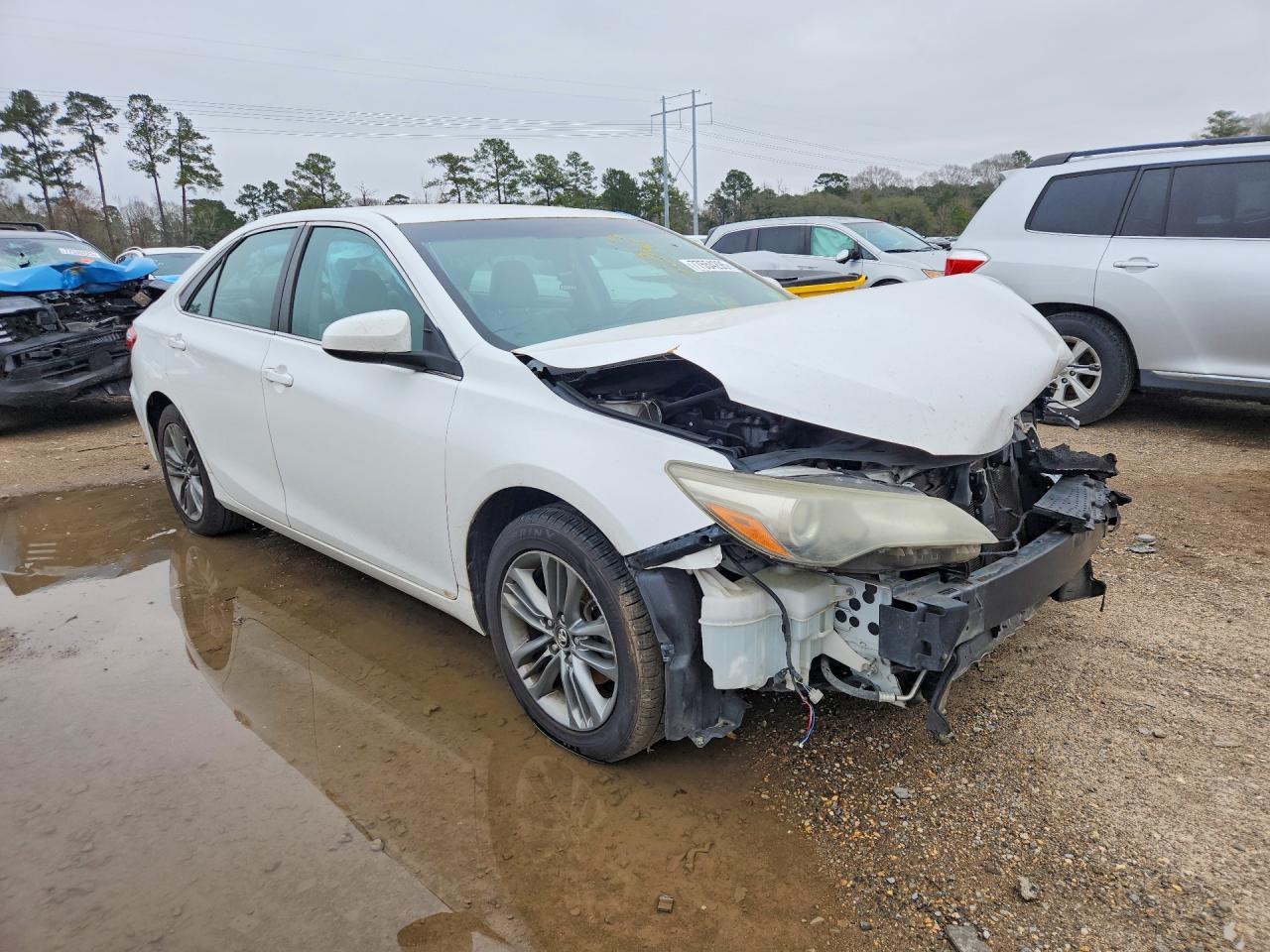 2017 Toyota Camry Le - Фото 4