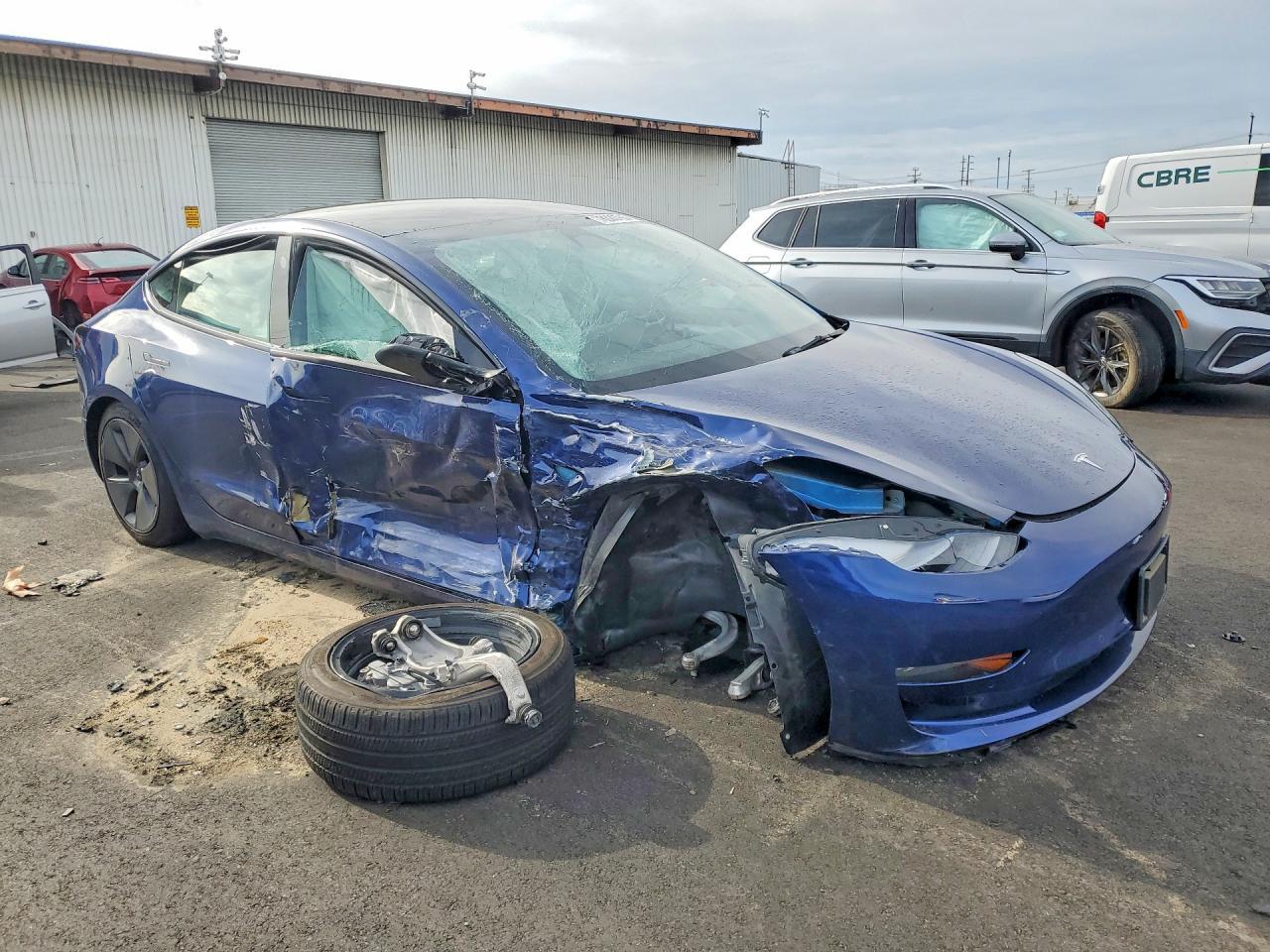 2022 Tesla Model 3 - Фото 4