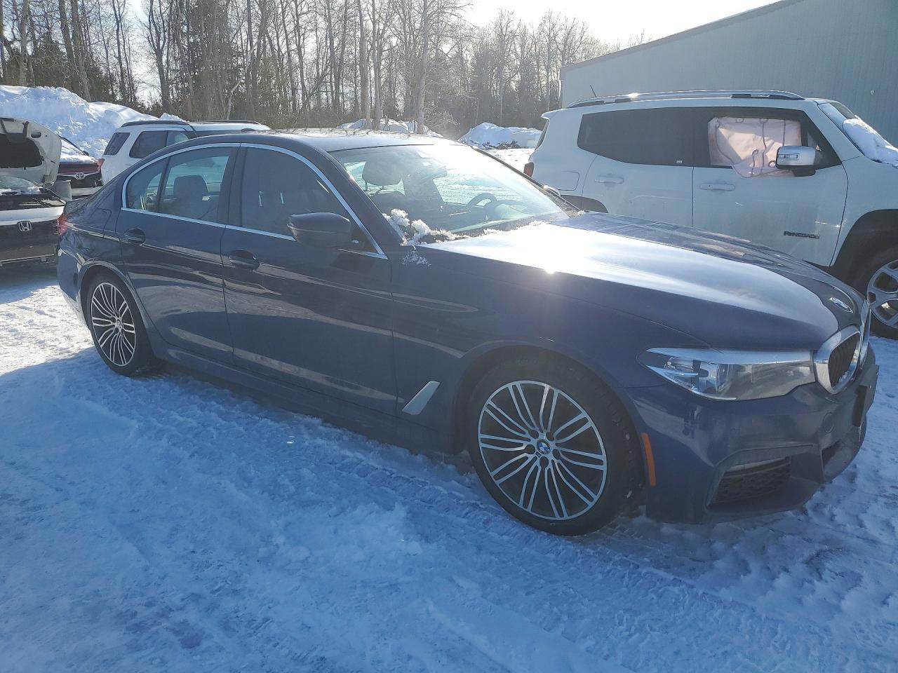 2019 BMW 530 Xi - Image 4