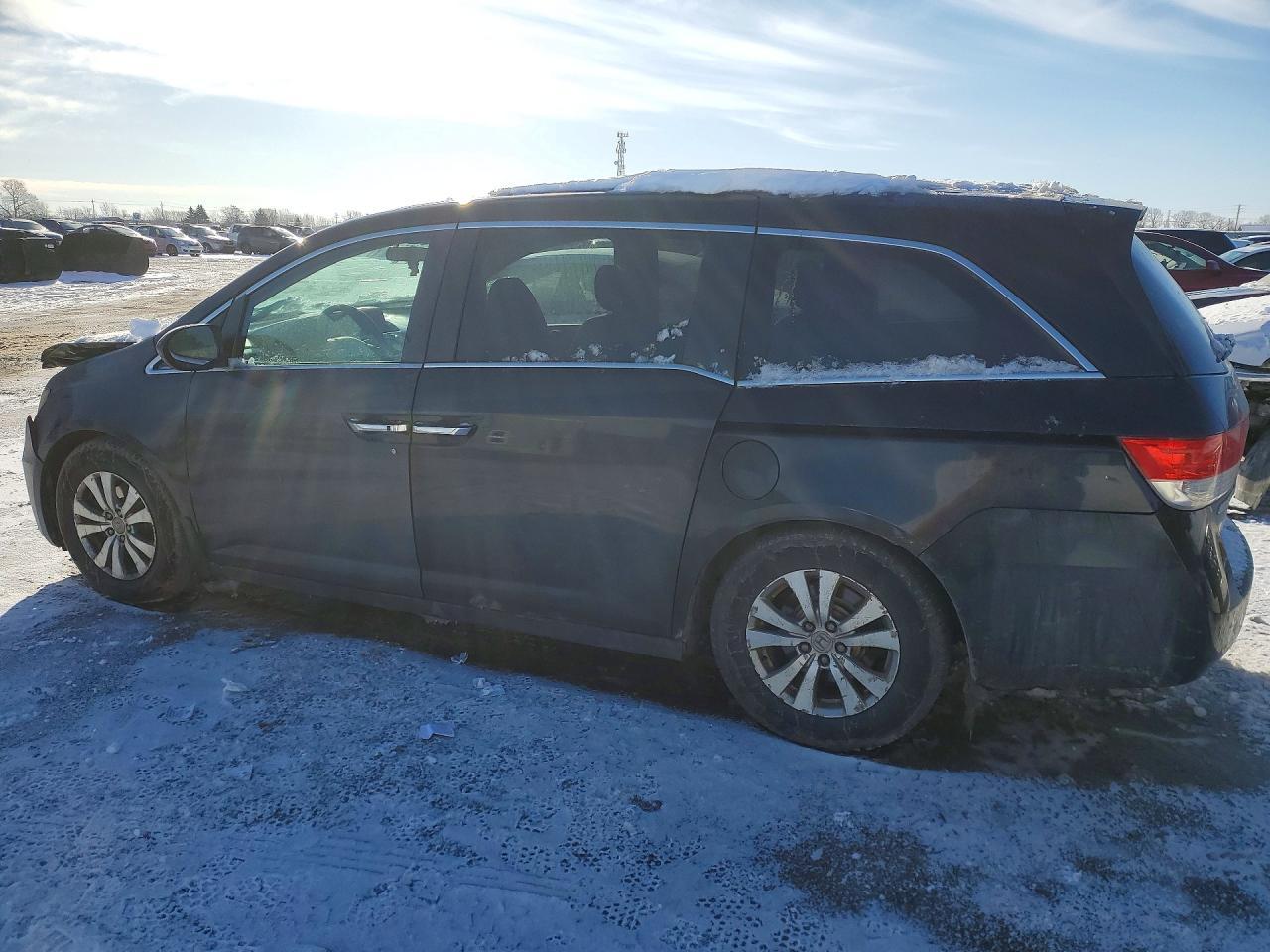 2014 Honda Odyssey Ex - Image 2