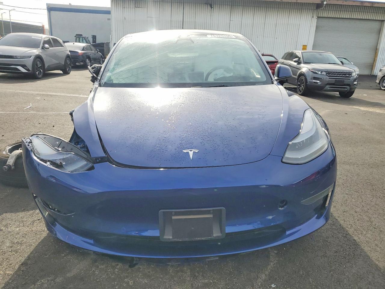 2022 Tesla Model 3 - Фото 5