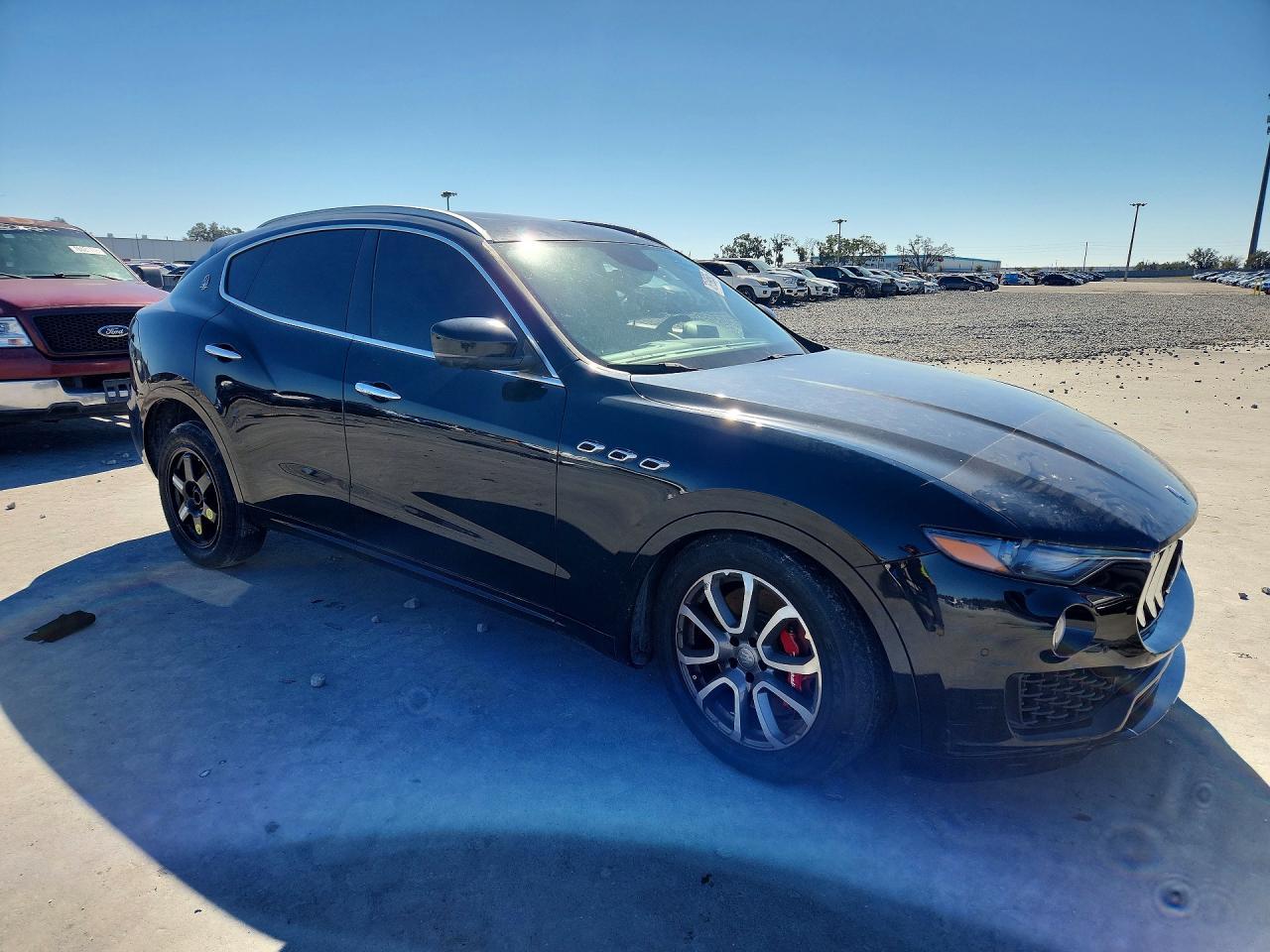 2017 Maserati Levante S - Фото 4