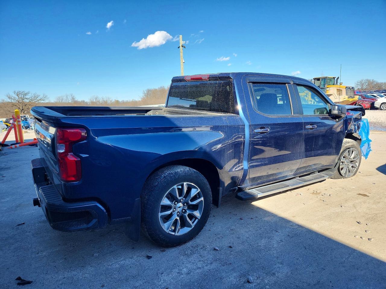 2020 Chevrolet Silverado K1500 Rst - Image 3