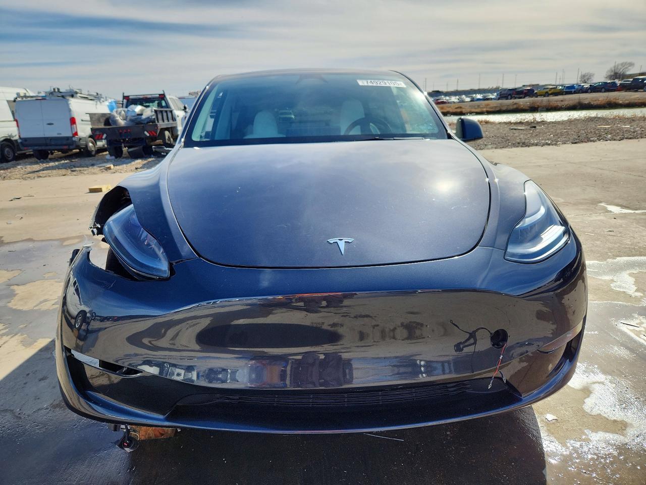 2024 Tesla Model Y - Image 5