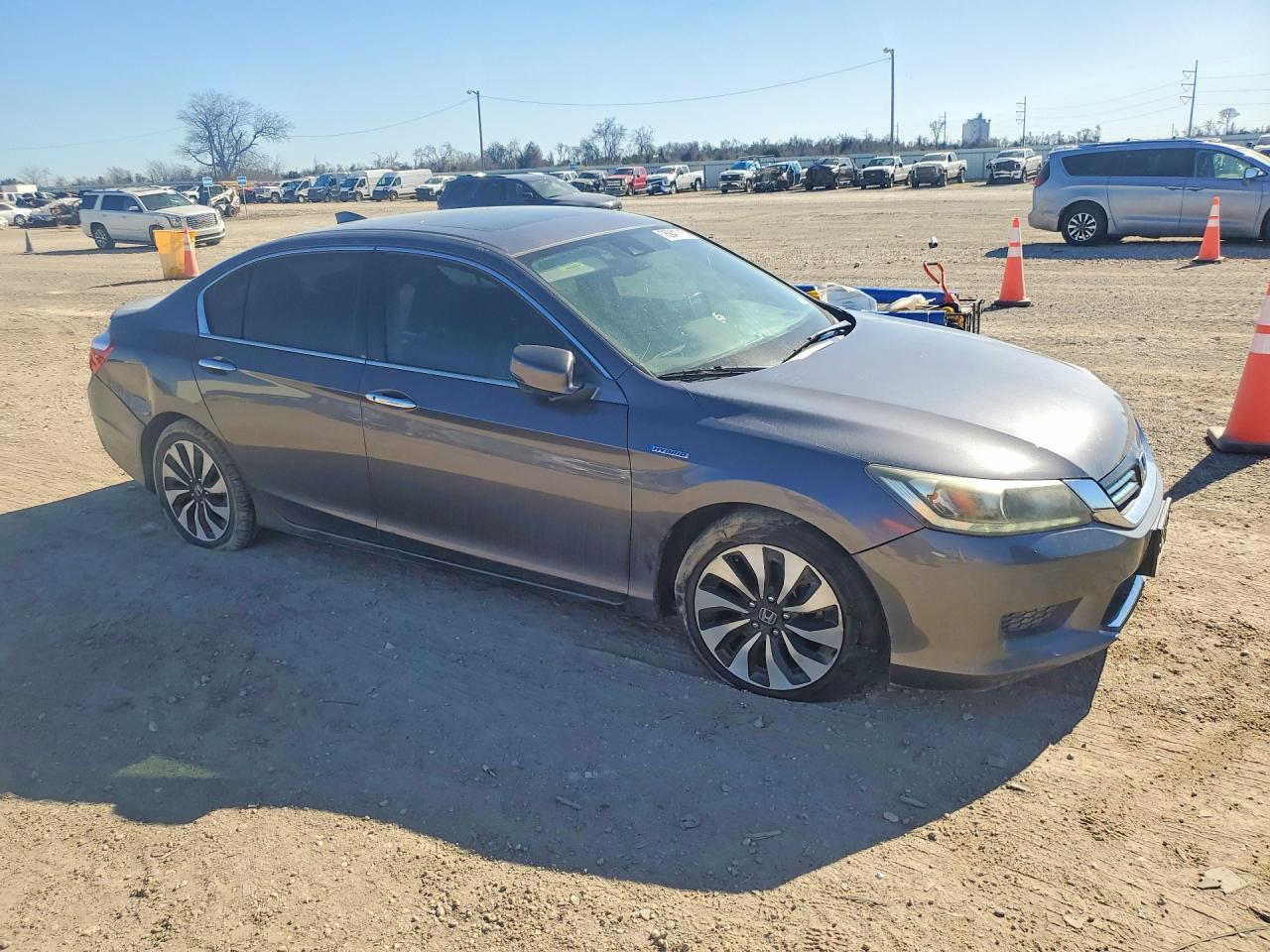 2015 Honda Accord Hybrid Exl - Image 4