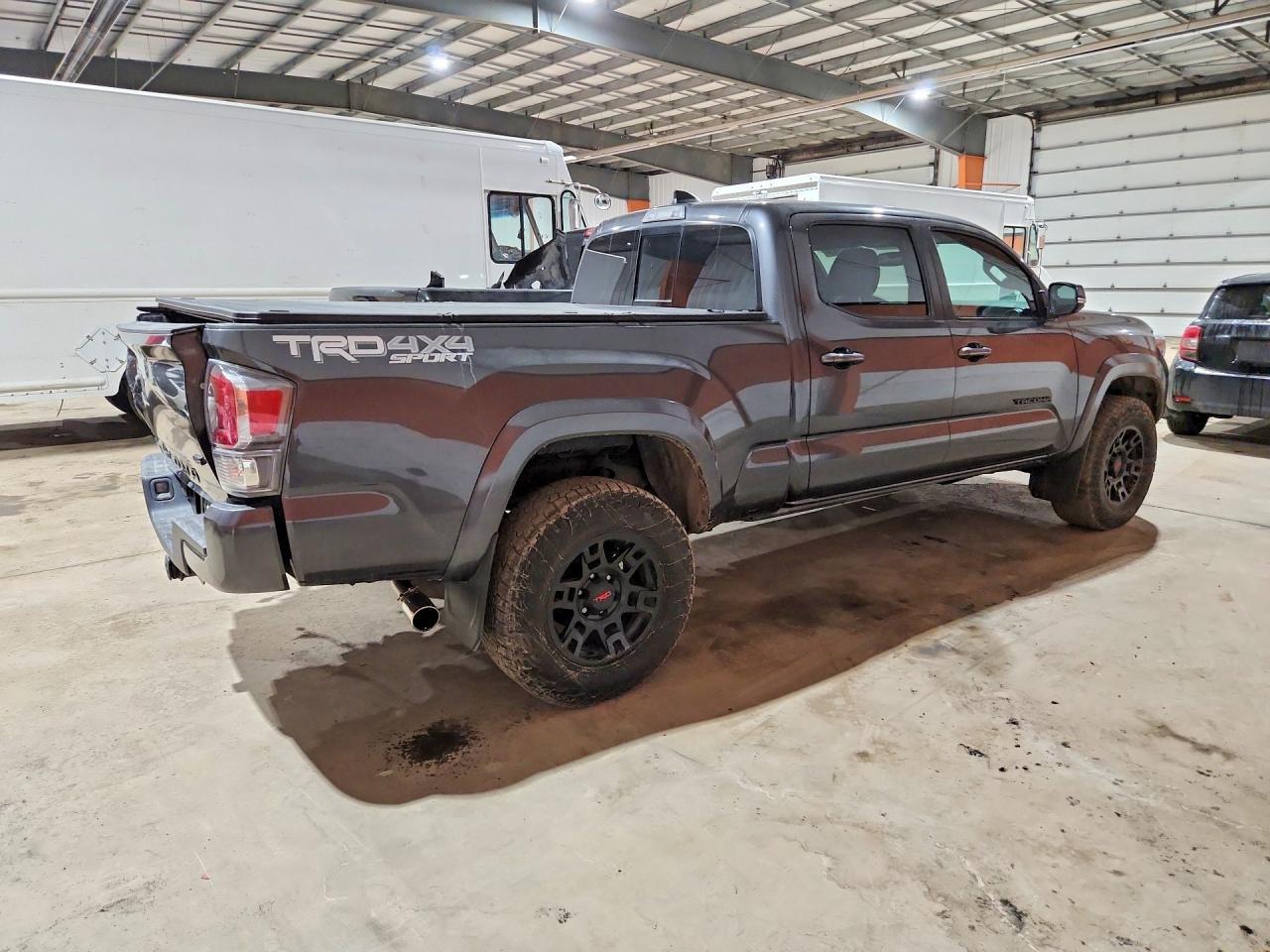 2023 Toyota Tacoma Sr5 V6 - Image 3