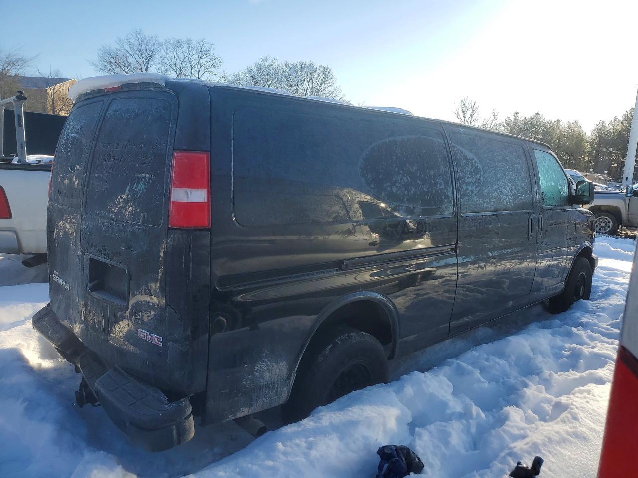 2021 GMC Savana G3500 - Фото 3