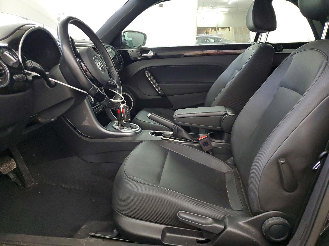 2018 Volkswagen Beetle S - Image 7