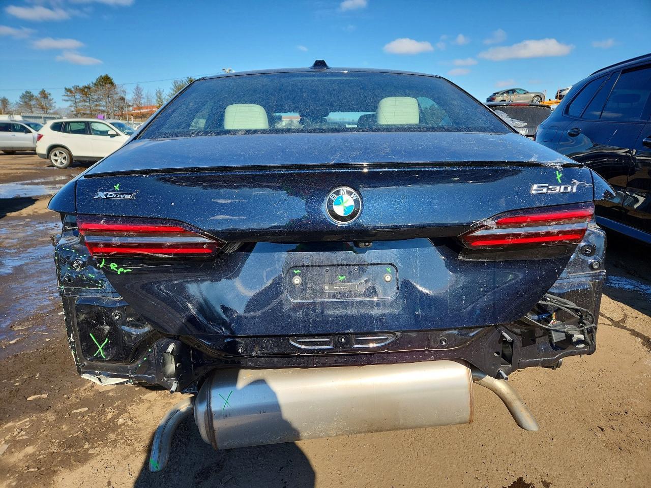 2025 BMW 530 Xi - Image 6