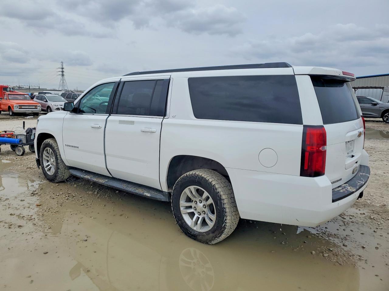 2020 Chevrolet Suburban K1500 Lt - Фото 2