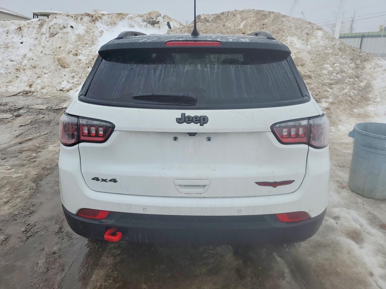 2023 Jeep Compass Trailhawk - Image 6