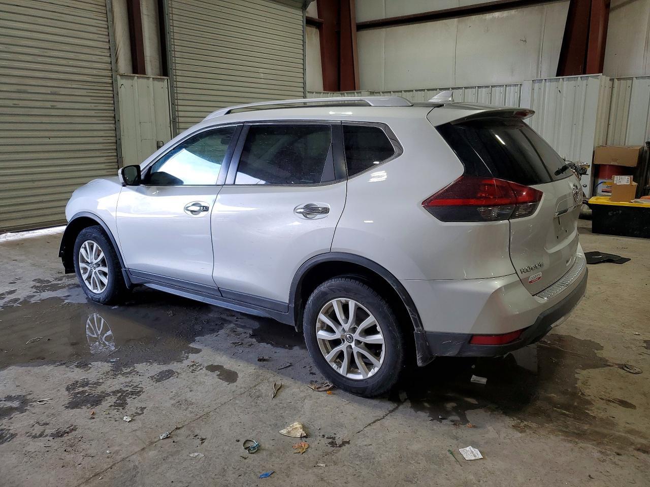 2018 Nissan Rogue S - Фото 2