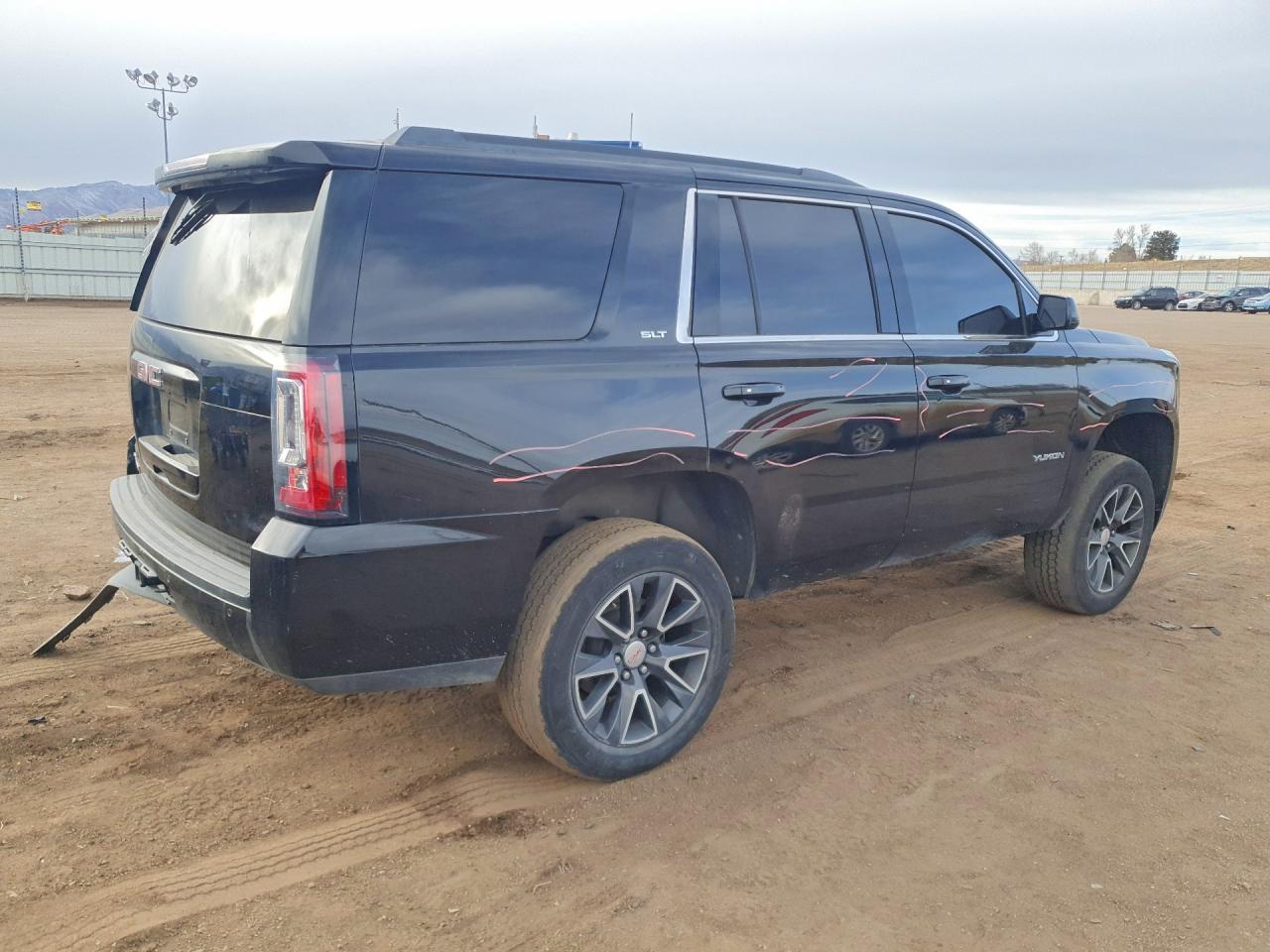2018 GMC Yukon Slt - Фото 3