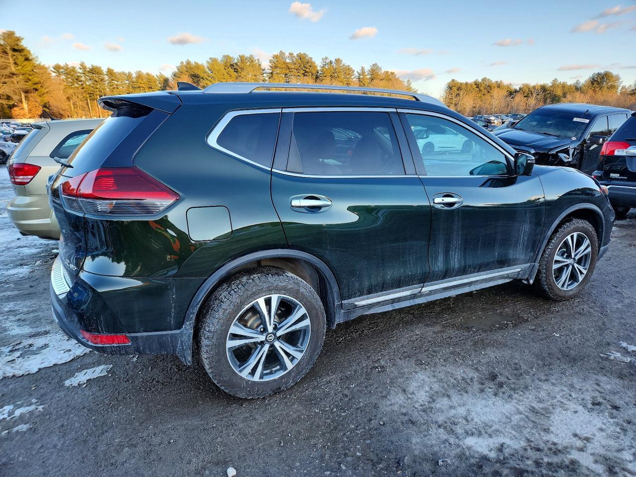 2018 Nissan Rogue S - Фото 3