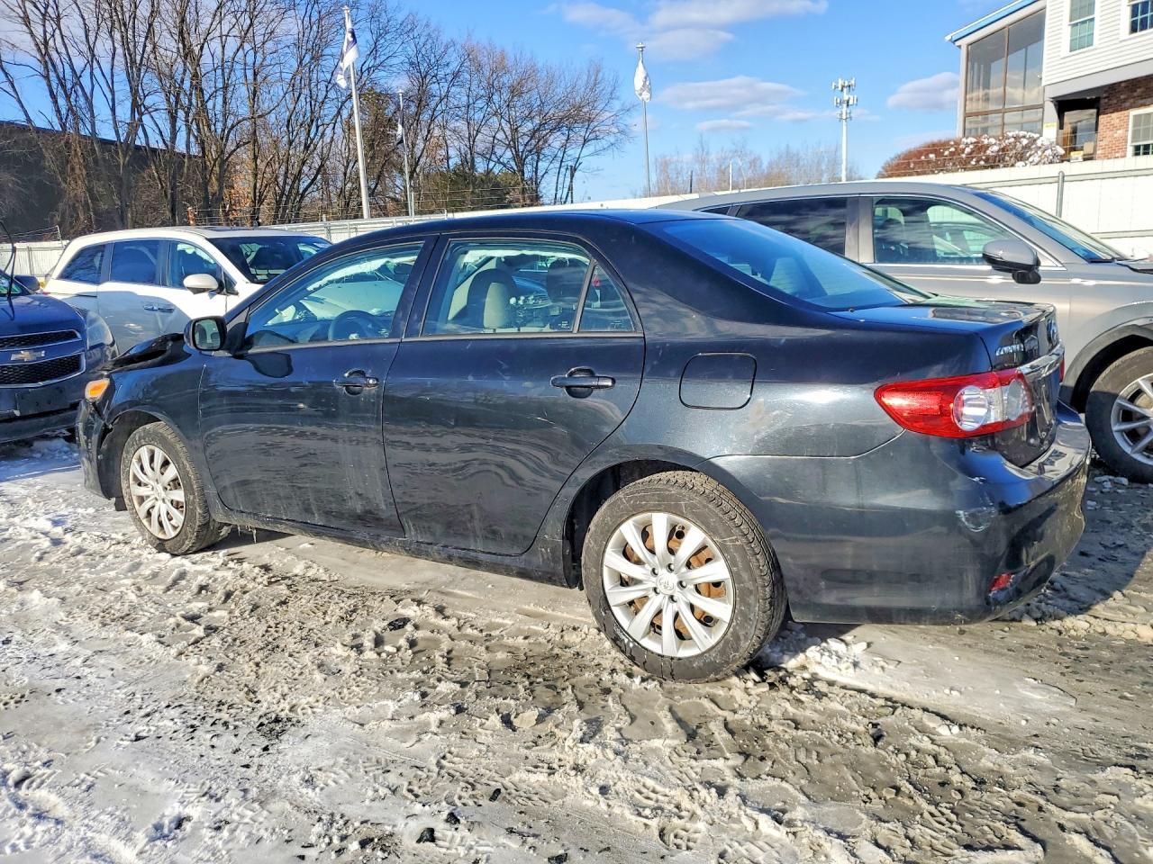 2012 Toyota Corolla Base - Фото 2