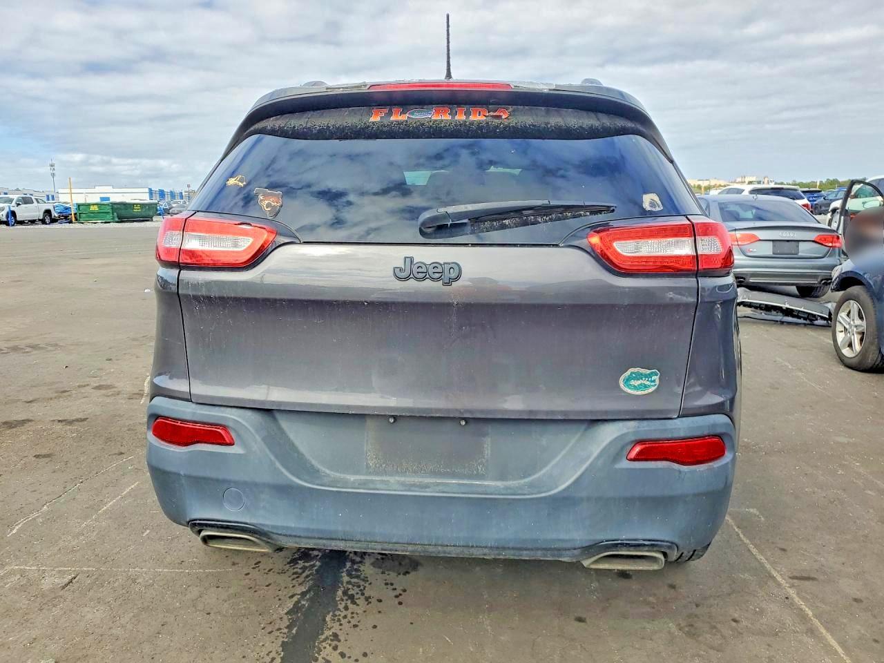 2017 Jeep Cherokee Sport - Image 6