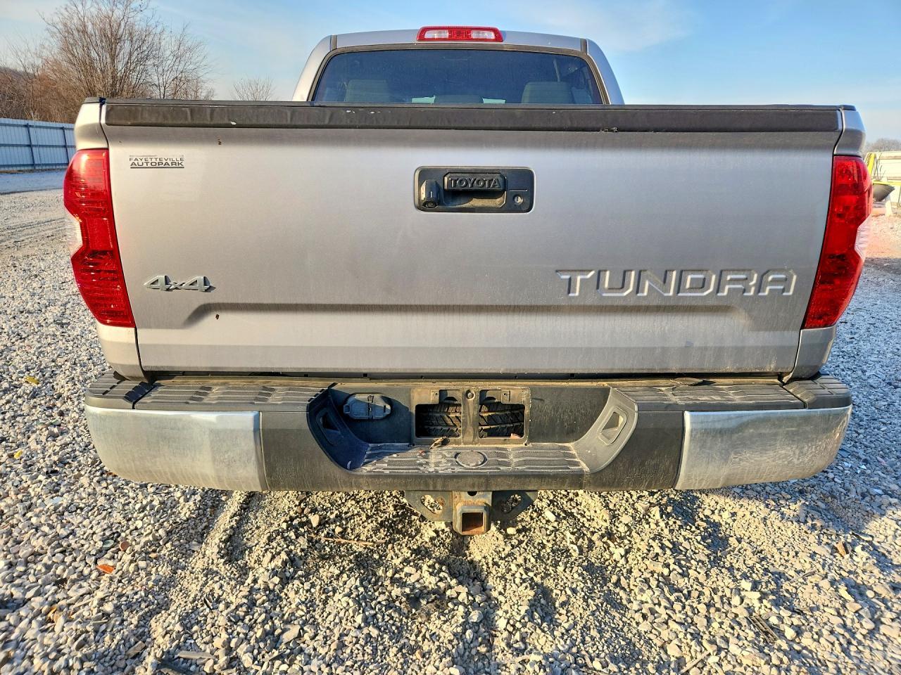 2014 Toyota Tundra Sr5 - Фото 6