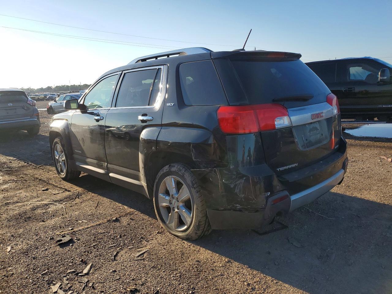 2015 GMC Terrain Slt - Image 2