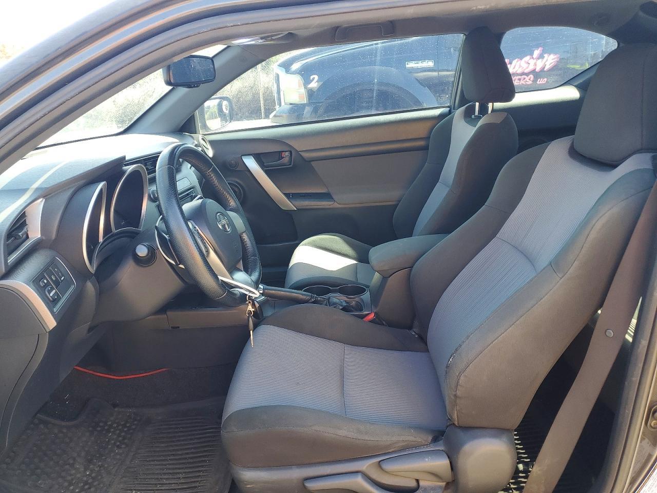 2015 Toyota Scion - Image 7